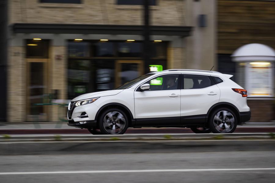  Nissan Rogue Sport 2019 года  (фото 28 из 40)